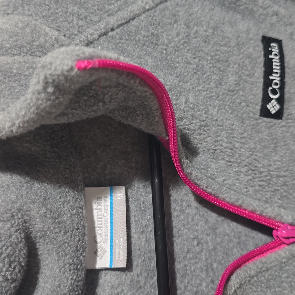 Columbia WOMENS Gray Fleece Jacket with Pink Accents - Picture 2 of 5